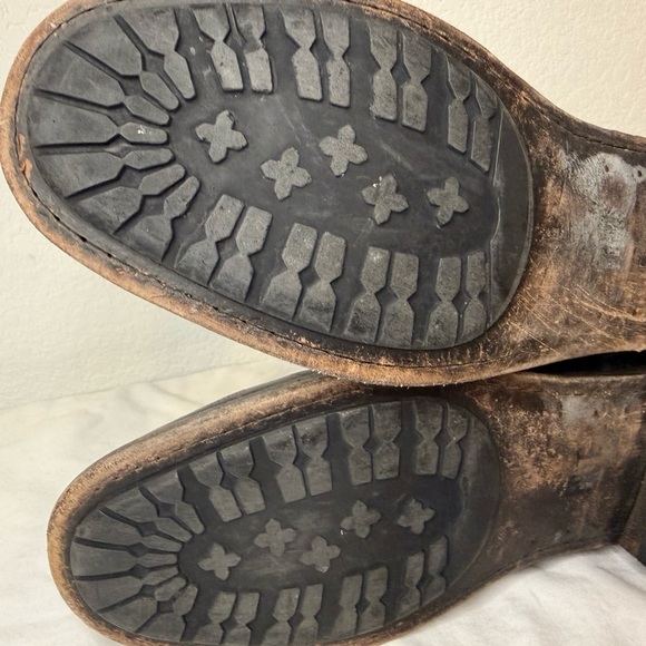 Frye Tyler Engineer Women’s Black Ankle Boot Size 10B - Picture 13 of 16